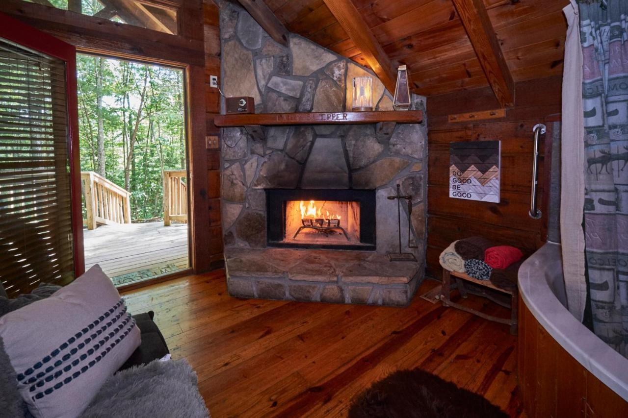 סביירוויל Gatlinburg Area Hottub Cabin - Ladyslipper מראה חיצוני תמונה