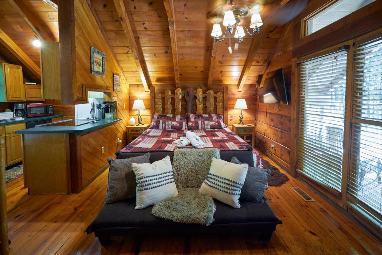 סביירוויל Gatlinburg Area Hottub Cabin - Ladyslipper מראה חיצוני תמונה